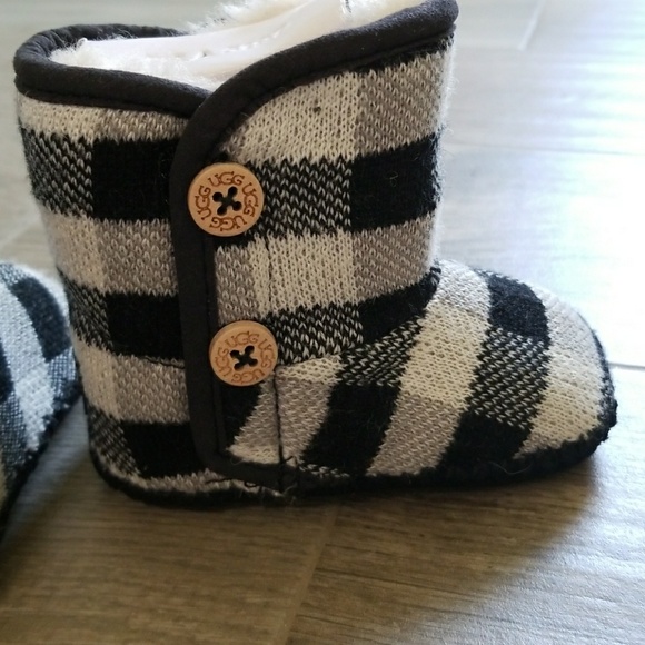 NIB UGG Black and White Kids Boots - Picture 4 of 8